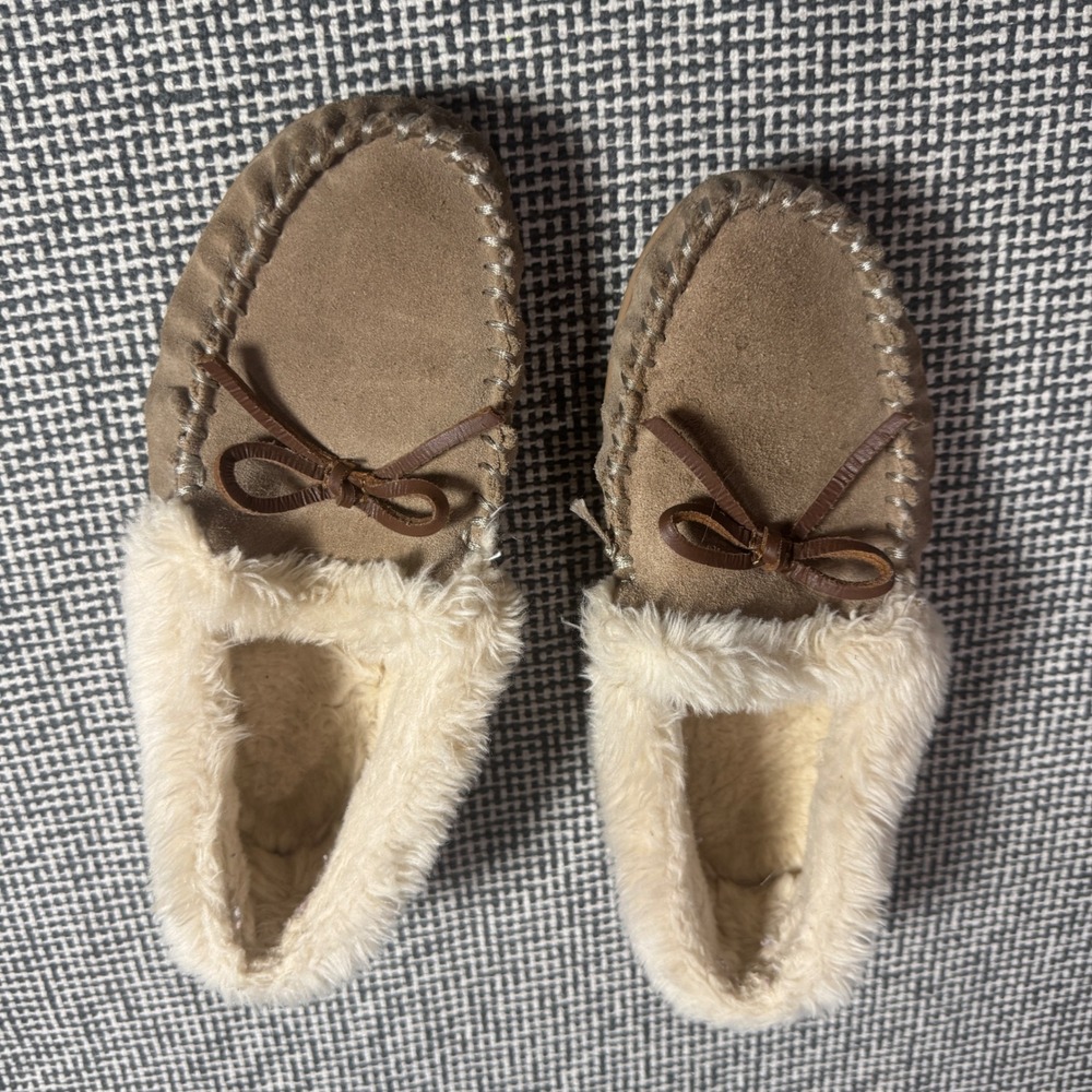 J.Crew Womens Suede Moccasin Slippers Tan Faux Fur Lined Size 7